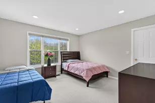 484 W Haleys Hill Ct, Palatine, IL 60074 - Photo 20