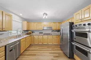 2507 Blakely Ln, Naperville, IL 60540 - Photo 18