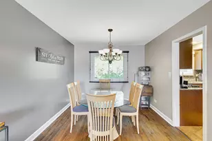 5 Oriole Ct, Woodridge, IL 60517 - Photo 8