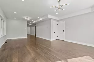 7811 S Honore St, Chicago, IL 60620 - Photo 4