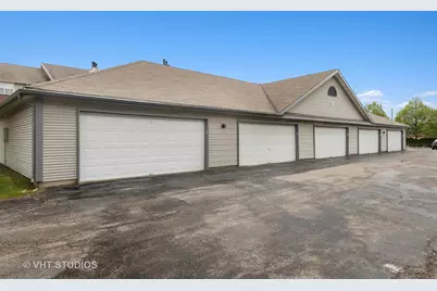 105 Kensington Circle #308, Wheaton, IL 60189 - Photo 4