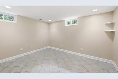 15 S 10th Street, Saint Charles, IL 60174 - Photo 18