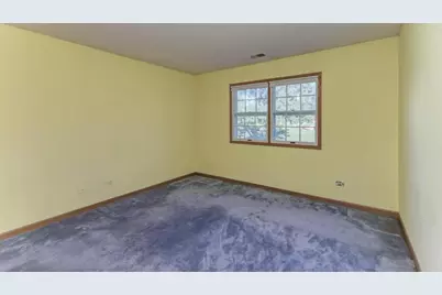 8593 Sandalwood Drive, Darien, IL 60561 - Photo 28
