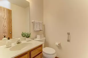 8593 Sandalwood Dr, Darien, IL 60561 - Photo 14