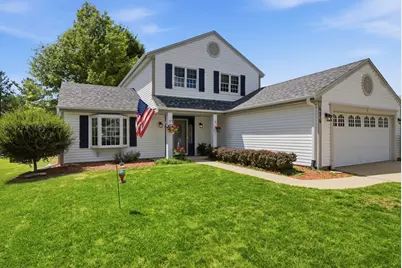 476 Essex Place, Carol Stream, IL 60188 - Photo 2