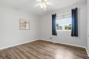 476 Essex Pl, Carol Stream, IL 60188 - Photo 26