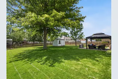 476 Essex Place, Carol Stream, IL 60188 - Photo 34