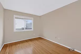 8334 Portsmouth Dr, Darien, IL 60561 - Photo 12