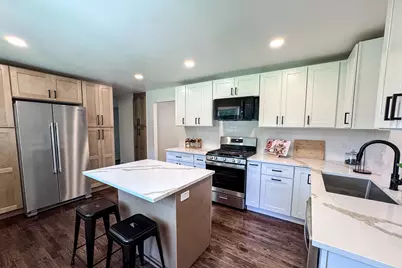 129 Monument Avenue, Barrington, IL 60010 - Photo 6