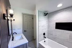 129 Monument Ave, Barrington, IL 60010 - Photo 14