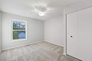 122 Encina Dr, Naperville, IL 60540 - Photo 10