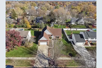 122 Encina Drive, Naperville, IL 60540 - Photo 2