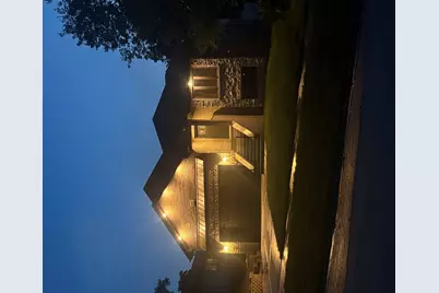9432 S 82 Court, Hickory Hills, IL 60457 - Photo 2