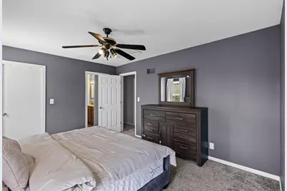 454 Danbury Drive, Carol Stream, IL 60188 - Photo 22