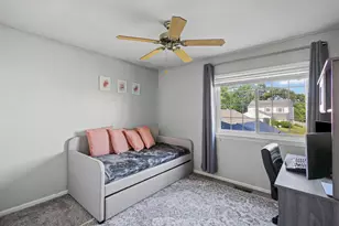 454 Danbury Dr, Carol Stream, IL 60188 - Photo 18