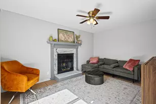 454 Danbury Dr, Carol Stream, IL 60188 - Photo 12