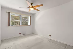 6000 Crain St, Morton Grove, IL 60053 - Photo 16