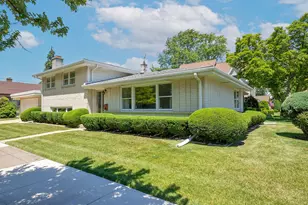 6000 Crain St, Morton Grove, IL 60053 - Photo 2