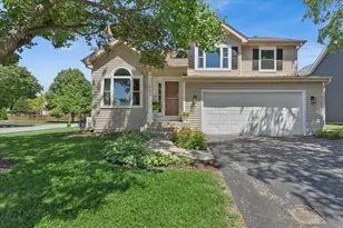 4511 Fieldcrest Ct, Plainfield, IL 60586 - Photo 2