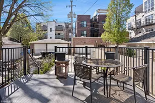 2347 W Altgeld St, Chicago, IL 60647 - Photo 16