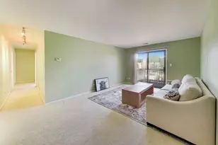 1440 Stonebridge Cir, Wheaton, IL 60189 - Photo 4