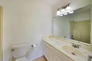 1440 Stonebridge Cir, Wheaton, IL 60189 - Photo 18