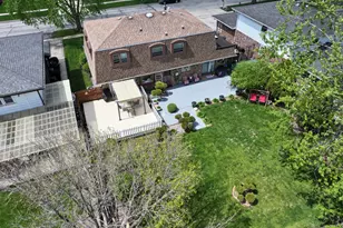 10347 S Alta Dr, Palos Hills, IL 60465 - Photo 24