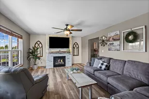 24427 Arrowhead Dr, Manhattan, IL 60442 - Photo 8