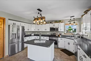 24427 Arrowhead Dr, Manhattan, IL 60442 - Photo 8