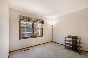 1509 Lori-Lyn Ln, Northbrook, IL 60062 - Photo 20