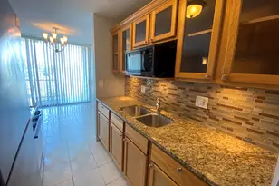 1043 S York Rd, Bensenville, IL 60106 - Photo 12