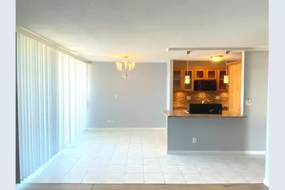 1043 S York Road #411, Bensenville, IL 60106 - Photo 6