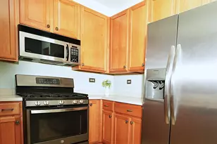 2460 Georgetown Cir, Aurora, IL 60503 - Photo 8
