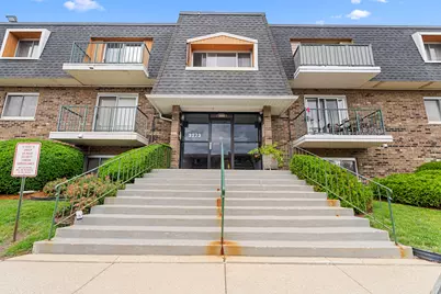 3223 W Parkway Drive #1G, Northbrook, IL 60062 - Photo 1