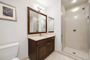 21 E Huron St, Chicago, IL 60611 - Photo 24