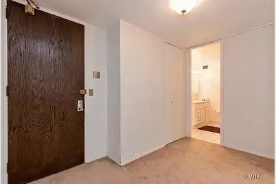 233 E Erie Street #1701, Chicago, IL 60611 - Photo 8