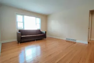 2435 W Balmoral Ave, Chicago, IL 60625 - Photo 10