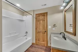 2643 N Il Route 178, Utica, IL 61373 - Photo 32