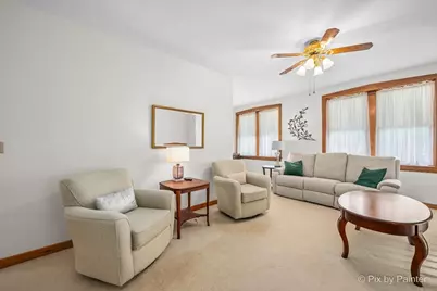 112 Grace Lane, Fox River Grove, IL 60021 - Photo 4