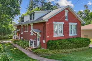 112 Grace Ln, Fox River Grove, IL 60021 - Photo 1