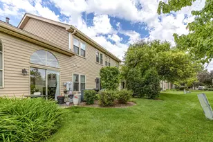 951 Ridgefield Ln, Wheeling, IL 60090 - Photo 22