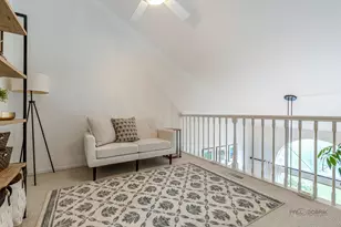 951 Ridgefield Ln, Wheeling, IL 60090 - Photo 14