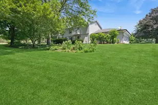 205 Whitaker Ct, Woodstock, IL 60098 - Photo 36