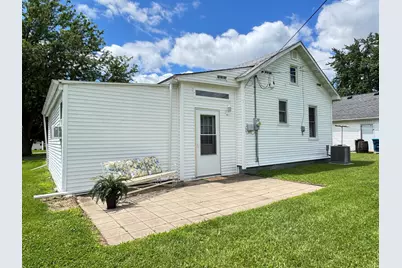 224 W 2nd Place, Spring Valley, IL 61362 - Photo 4