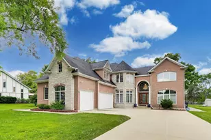 810 N Maple St, Prospect Heights, IL 60070 - Photo 2