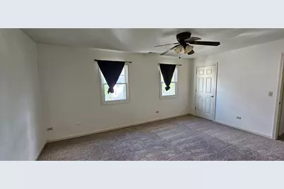 833 Village Quarter Road #TH-C, West Dundee, IL 60118 - Photo 12