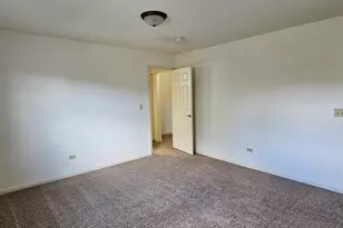 833 Village Quarter Rd, West Dundee, IL 60118 - Photo 16