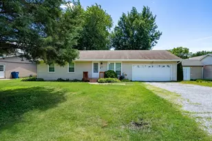 306 W Olive St, Minier, IL 61759 - Photo 22