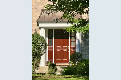 1002 Stonehedge Road, Saint Charles, IL 60174 - Photo 4