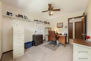 29W303 Hartman Dr, Naperville, IL 60564 - Photo 22